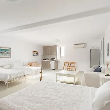 Horizon In * Mykonos Town