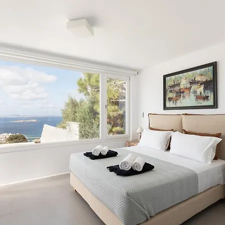 Horizon In Mykonos Town